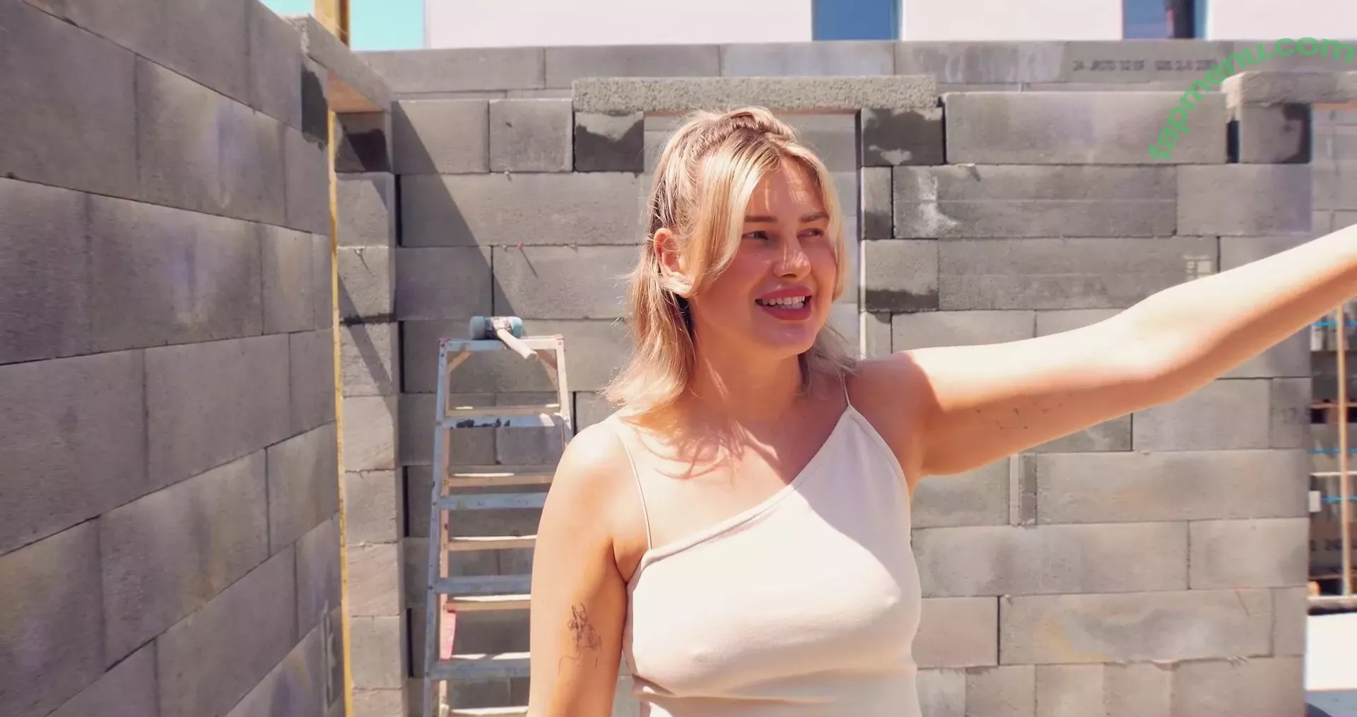 Maren Wolf nude photo #0432 (jellwolffree / marenwolf)