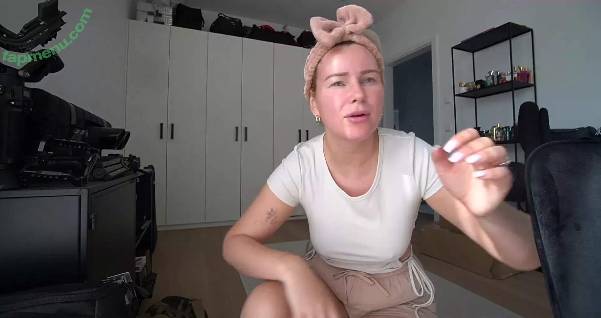 Maren Wolf nude photo #0447 (jellwolffree / marenwolf)