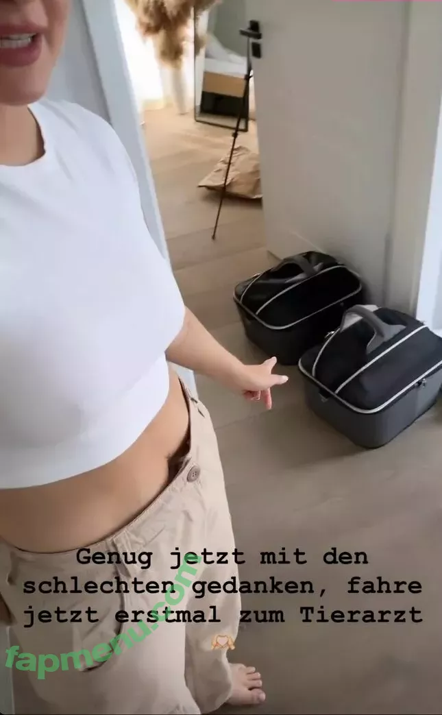 Maren Wolf nude photo #0471 (jellwolffree / marenwolf)