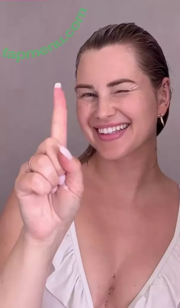 Maren Wolf nude photo #0492 (jellwolffree / marenwolf)