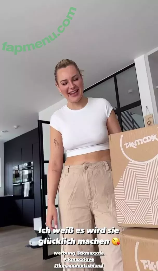 Maren Wolf nude photo #0507 (jellwolffree / marenwolf)