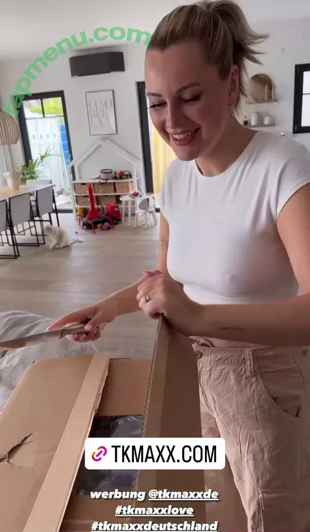 Maren Wolf nude photo #0510 (jellwolffree / marenwolf)