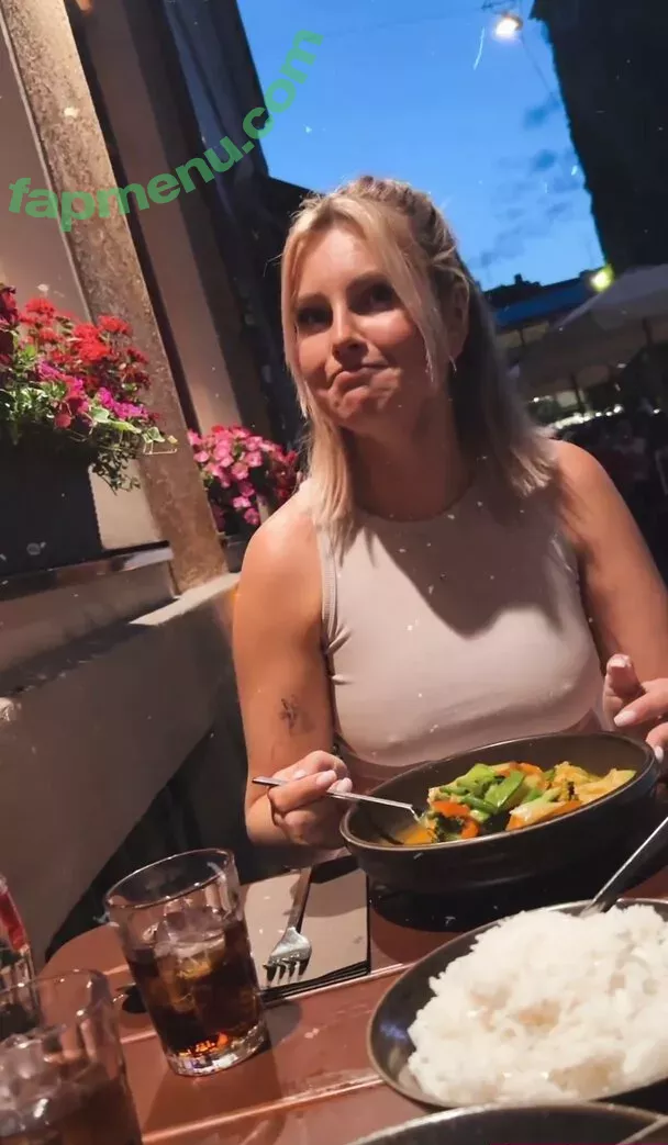 Maren Wolf nude photo #0513 (jellwolffree / marenwolf)