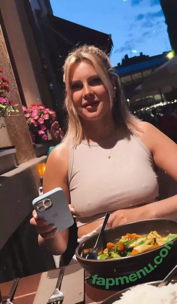 Maren Wolf nude photo #0515 (jellwolffree / marenwolf)