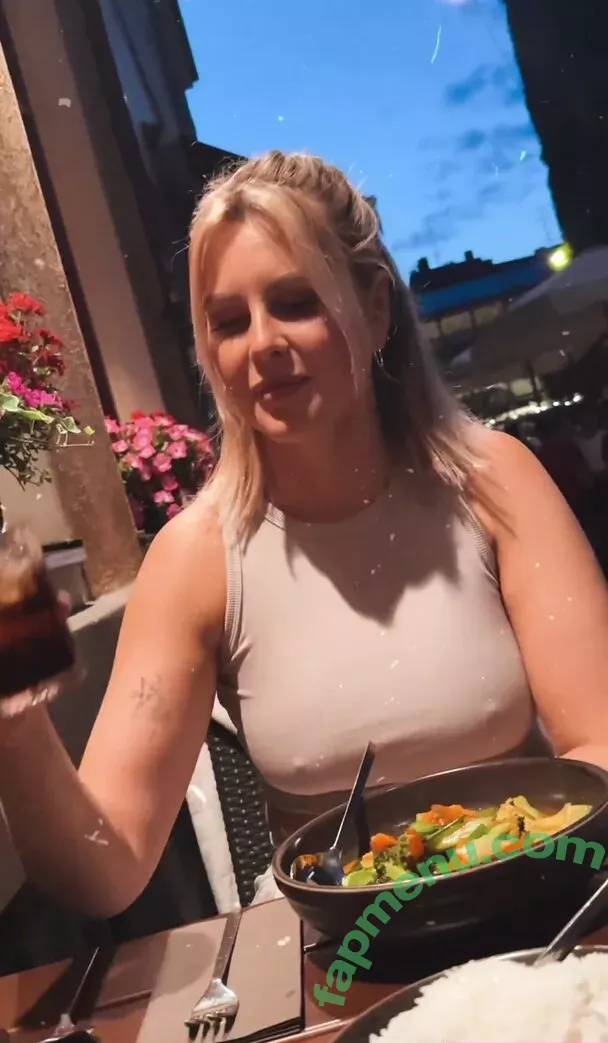 Maren Wolf nude photo #0518 (jellwolffree / marenwolf)