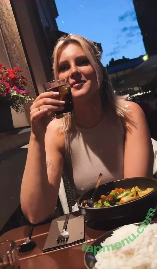 Maren Wolf nude photo #0519 (jellwolffree / marenwolf)