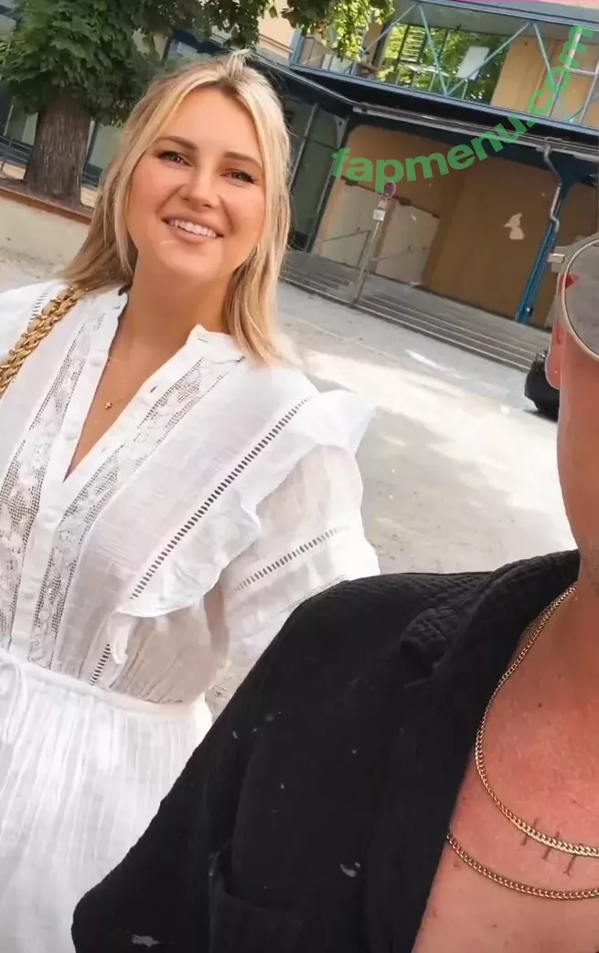 Maren Wolf nude photo #0525 (jellwolffree / marenwolf)