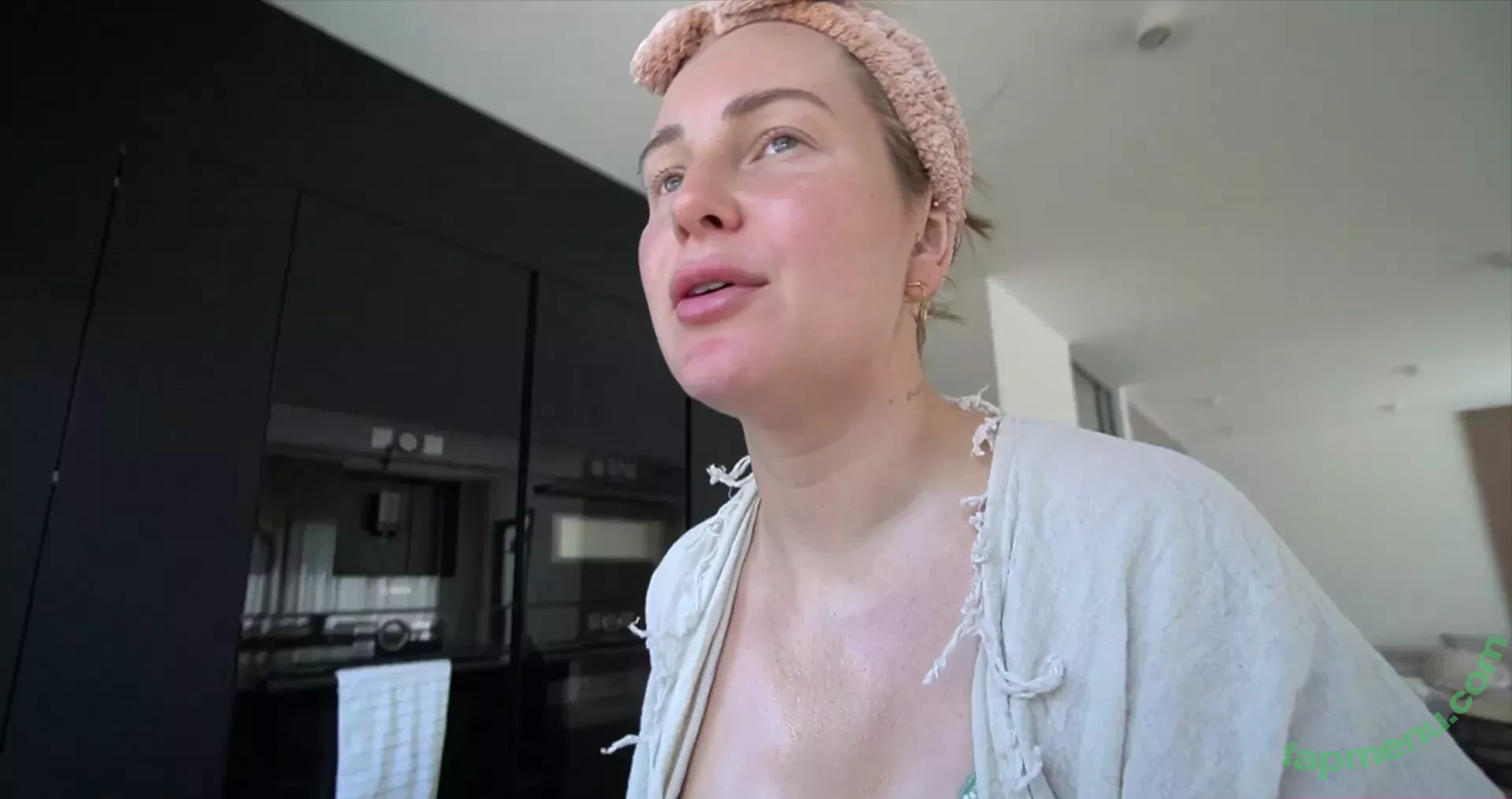 Maren Wolf nude photo #0546 (jellwolffree / marenwolf)