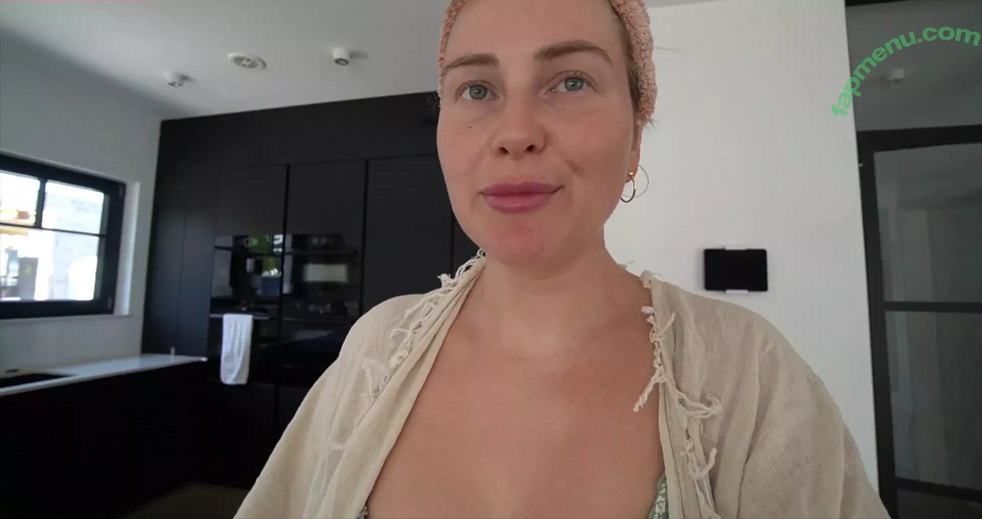 Maren Wolf nude photo #0547 (jellwolffree / marenwolf)