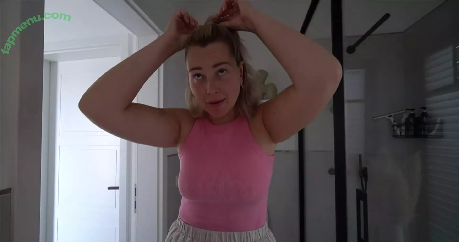 Maren Wolf nude photo #0555 (jellwolffree / marenwolf)