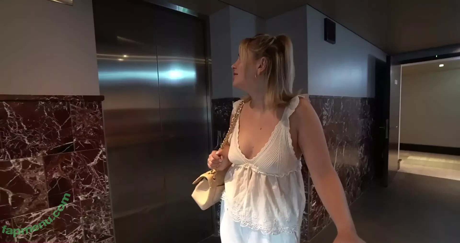 Maren Wolf nude photo #0589 (jellwolffree / marenwolf)