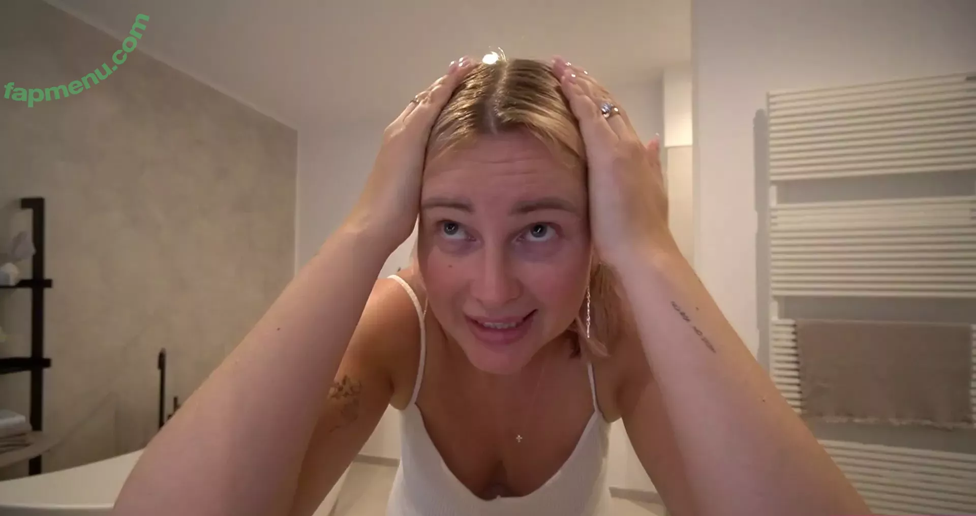 Maren Wolf nude photo #0636 (jellwolffree / marenwolf)