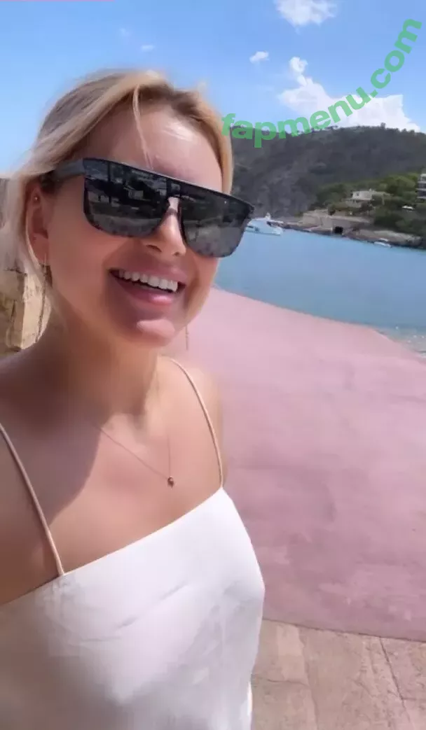 Maren Wolf nude photo #0660 (jellwolffree / marenwolf)