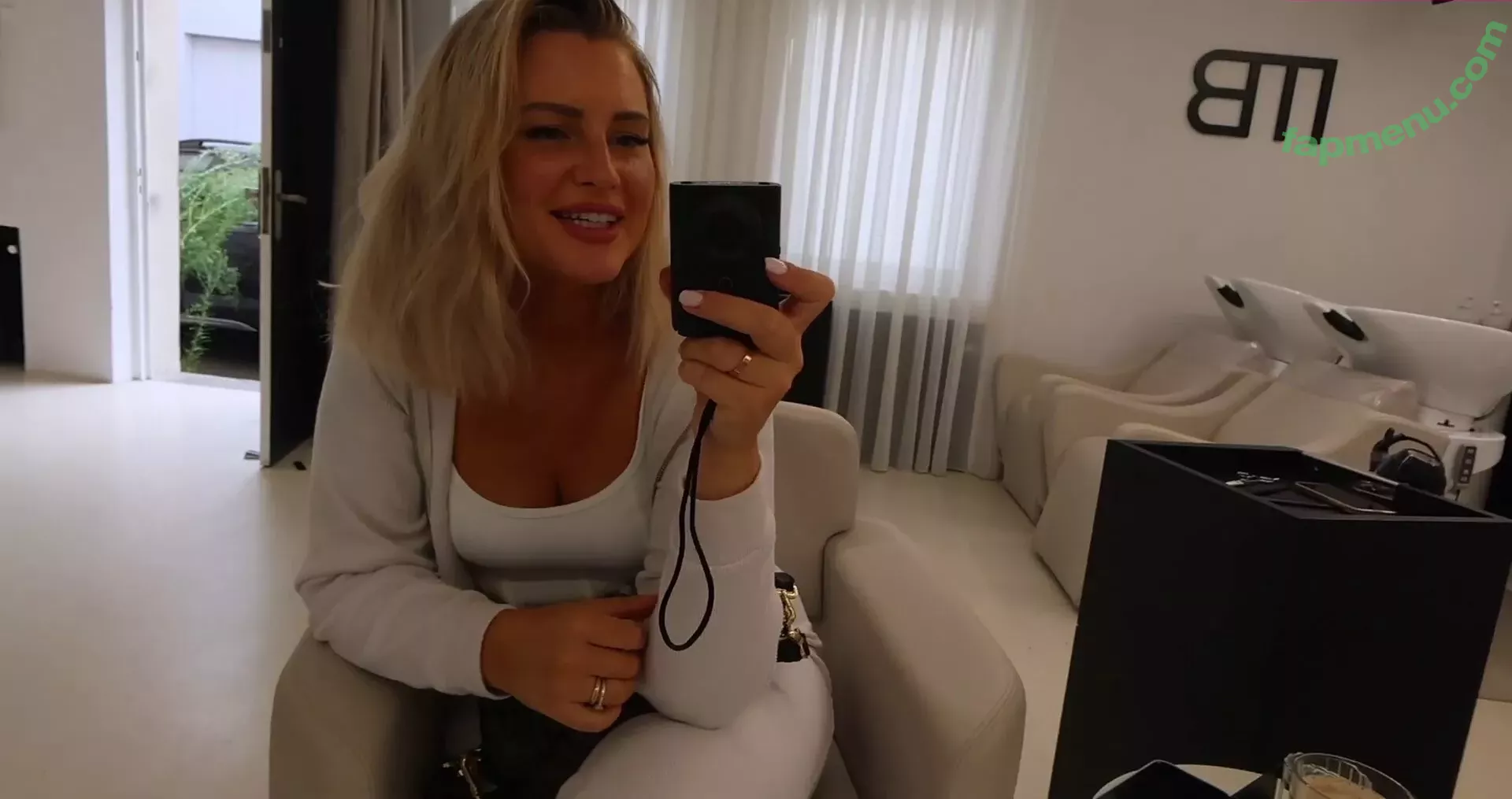 Maren Wolf nude photo #1024 (jellwolffree / marenwolf)