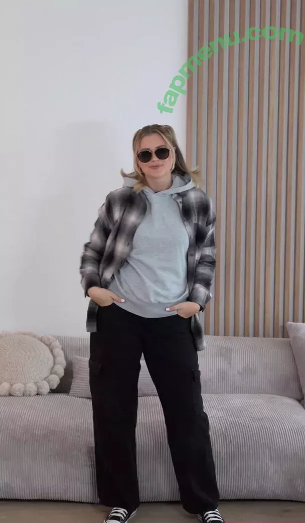 Maren Wolf nude photo #1153 (jellwolffree / marenwolf)