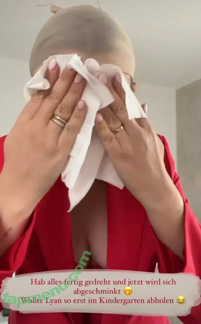 Maren Wolf nude photo #1167 (jellwolffree / marenwolf)