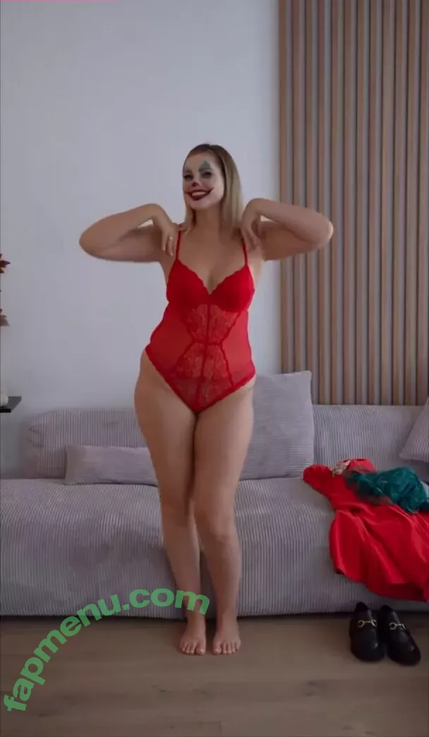 Maren Wolf nude photo #1196 (jellwolffree / marenwolf)