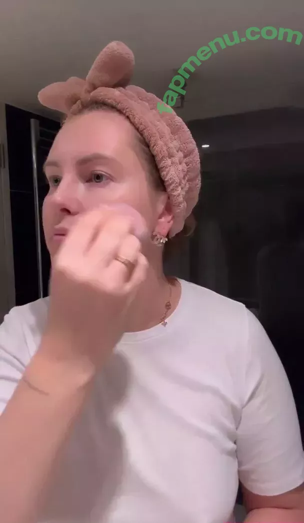 Maren Wolf nude photo #1200 (jellwolffree / marenwolf)