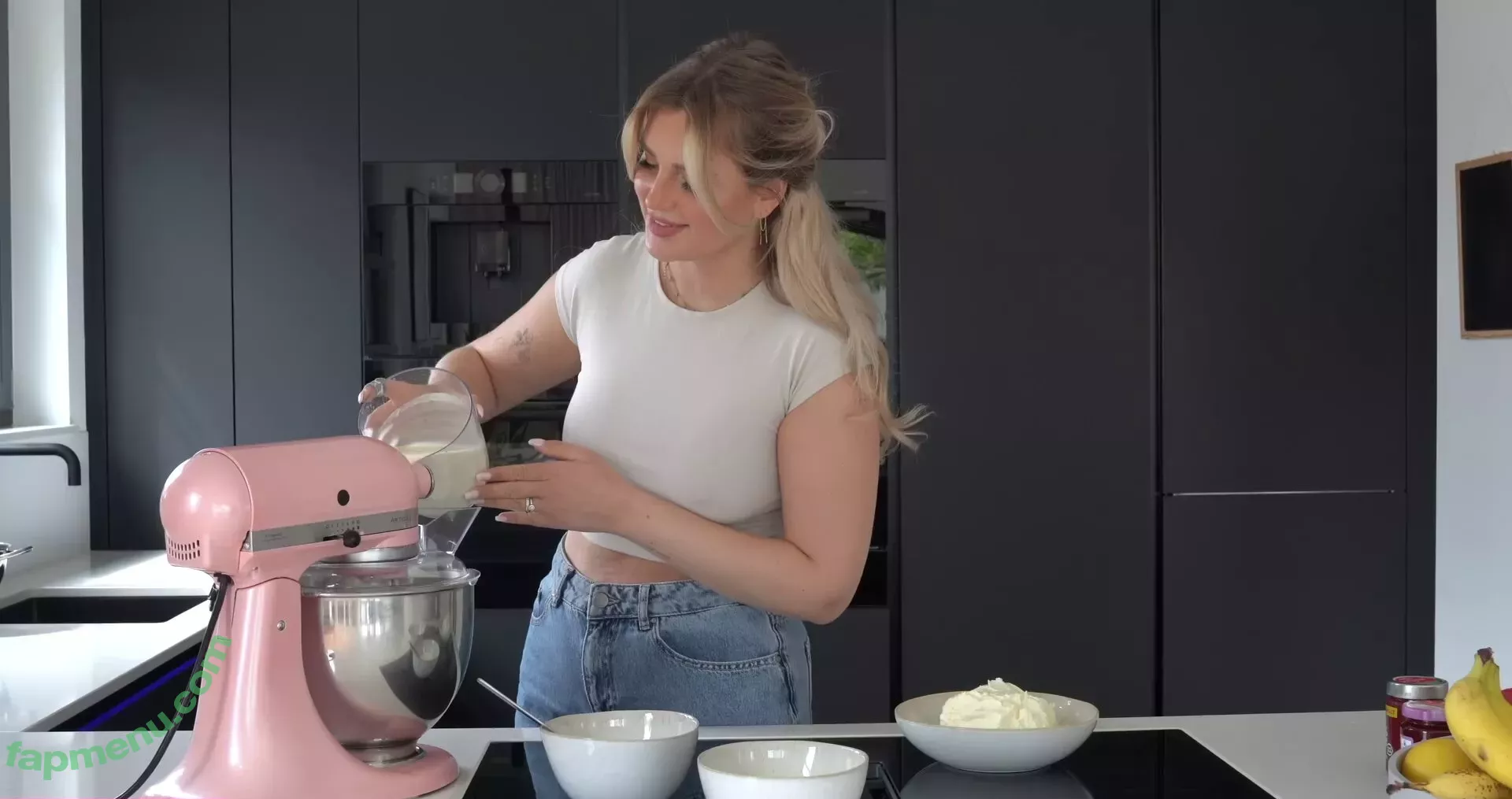 Maren Wolf nude photo #1227 (jellwolffree / marenwolf)