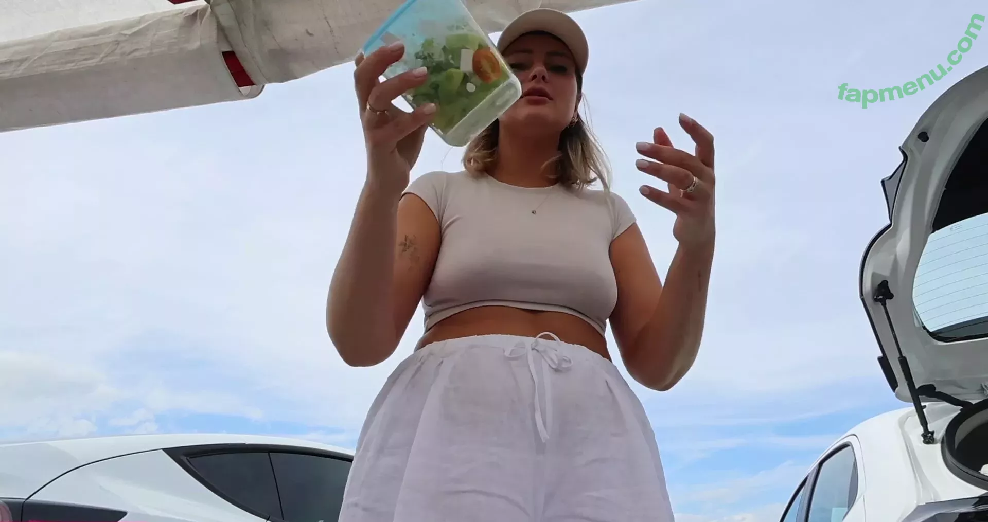 Maren Wolf nude photo #1295 (jellwolffree / marenwolf)