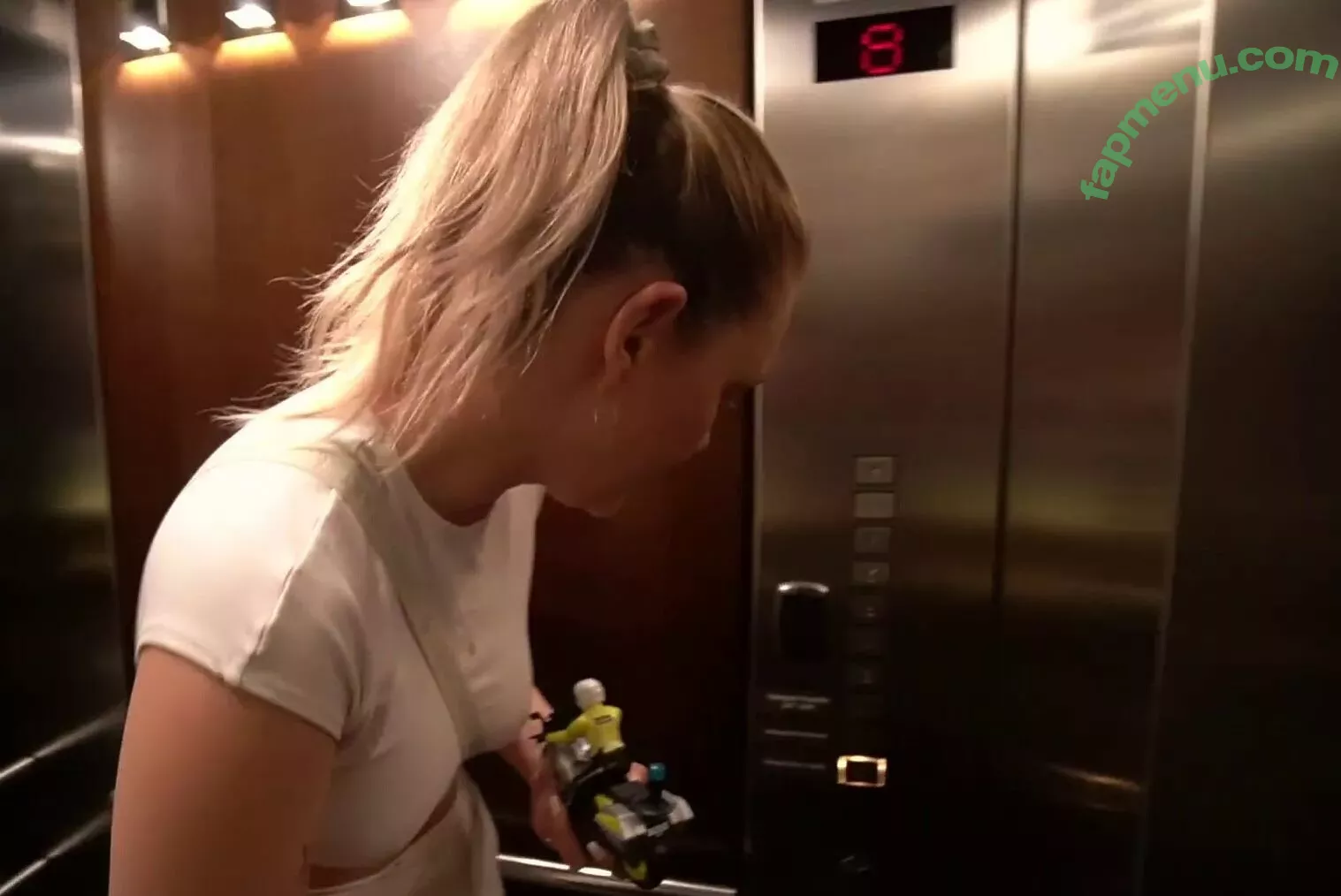 Maren Wolf nude photo #1300 (jellwolffree / marenwolf)