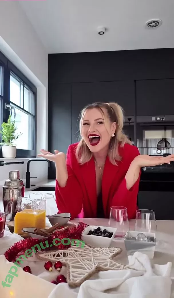 Maren Wolf nude photo #1346 (jellwolffree / marenwolf)