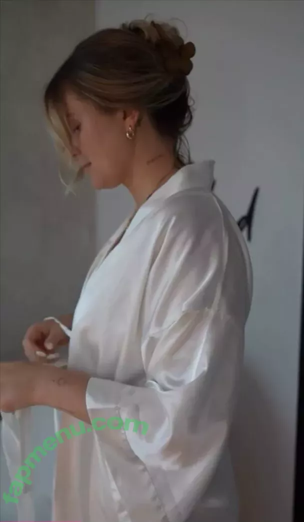 Maren Wolf nude photo #1400 (jellwolffree / marenwolf)