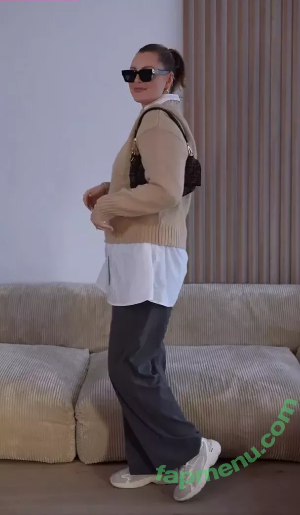 Maren Wolf nude photo #1559 (jellwolffree / marenwolf)