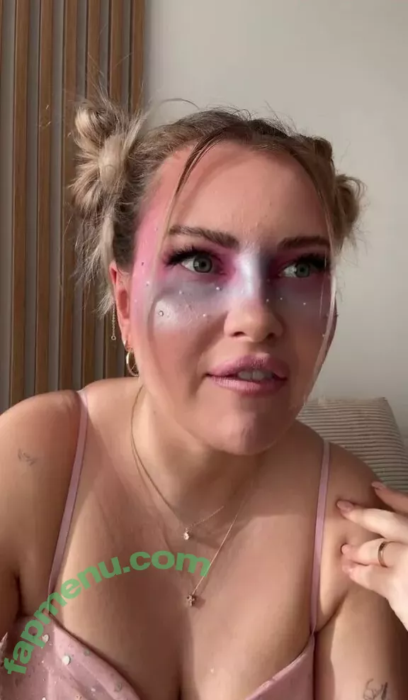 Maren Wolf nude photo #1602 (jellwolffree / marenwolf)