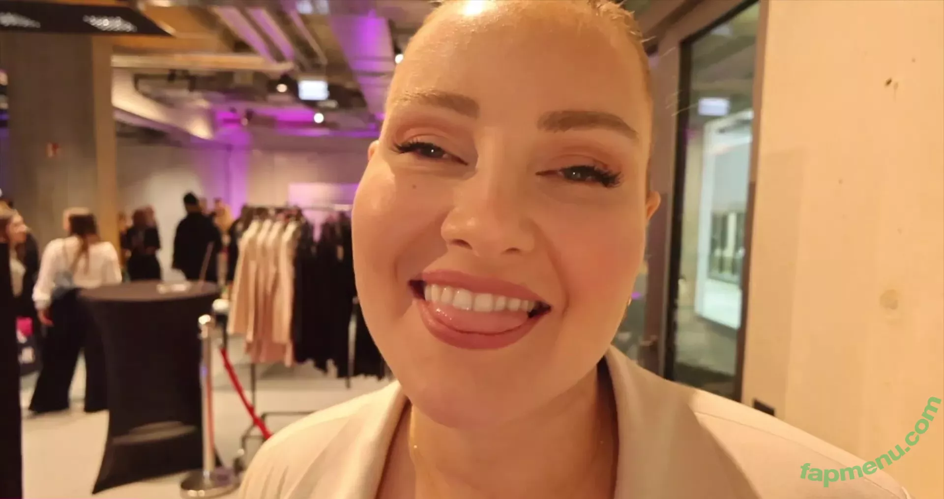 Maren Wolf nude photo #1675 (jellwolffree / marenwolf)