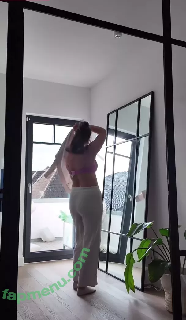 Maren Wolf nude photo #1775 (jellwolffree / marenwolf)