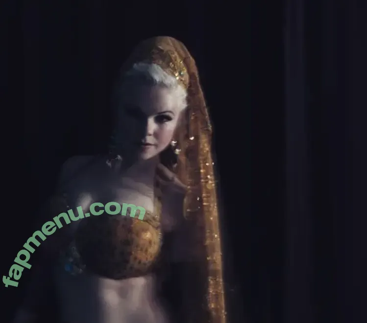 Margaret MacLennan nude photo #0029 (lauraselenzi)