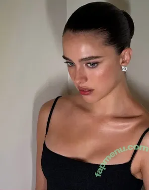 Margaret Qualley / margaretqualley nude photo #0313
