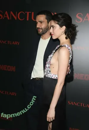 Margaret Qualley / margaretqualley nude photo #0362