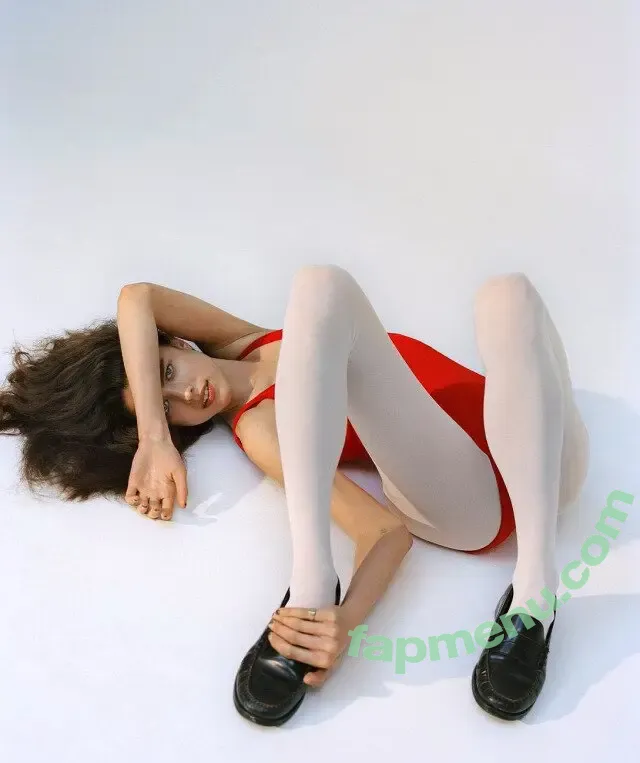 Margaret Qualley nude photo #0303 (margaretqualley)