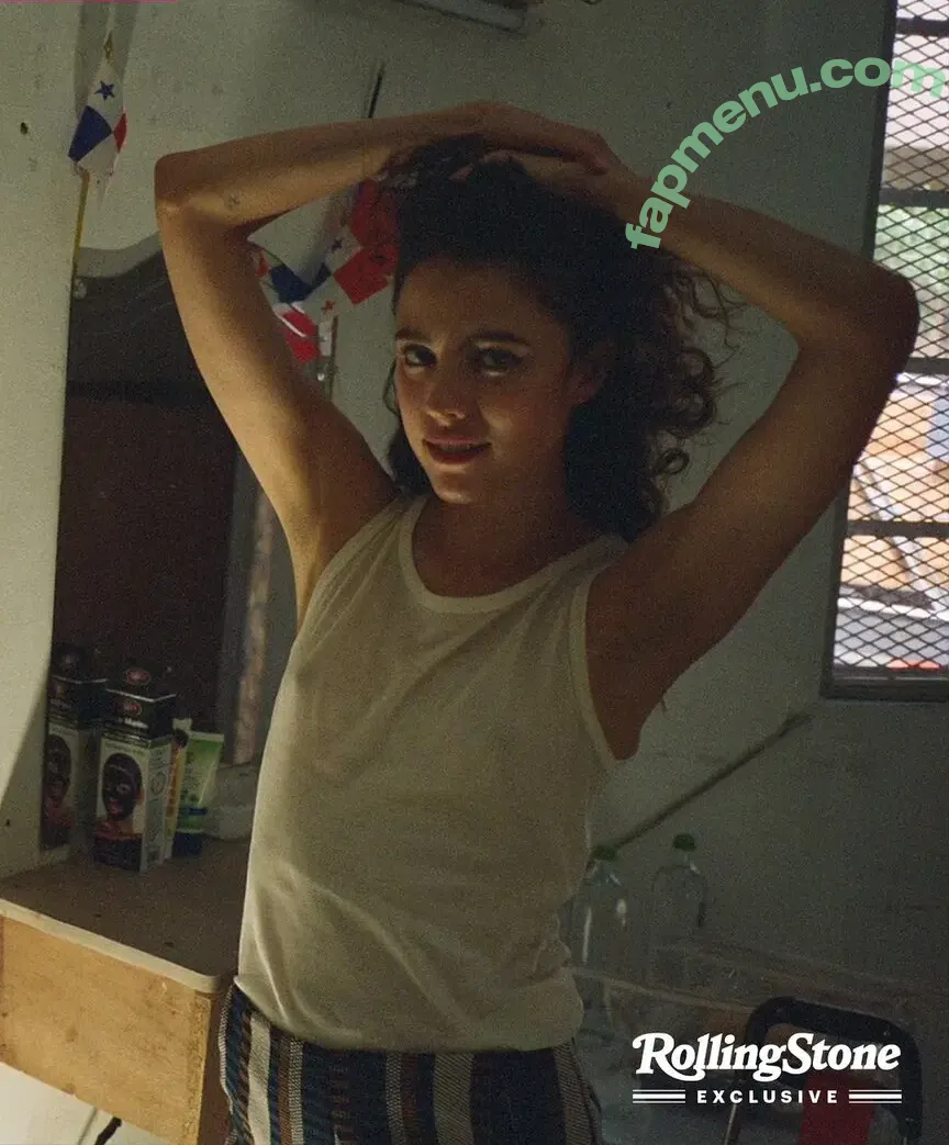 Margaret Qualley nude photo #0384 (SarahMargaretQualley / margaretqualley)