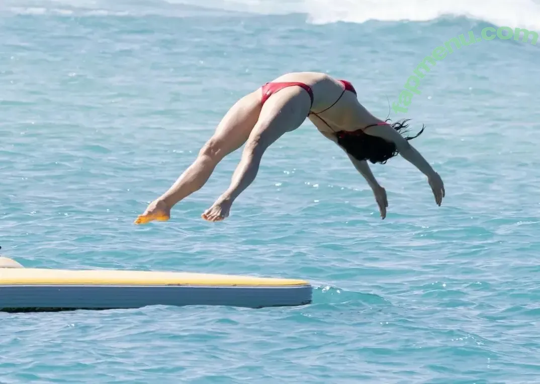 Margaret Qualley nude photo #0397 (SarahMargaretQualley / margaretqualley)