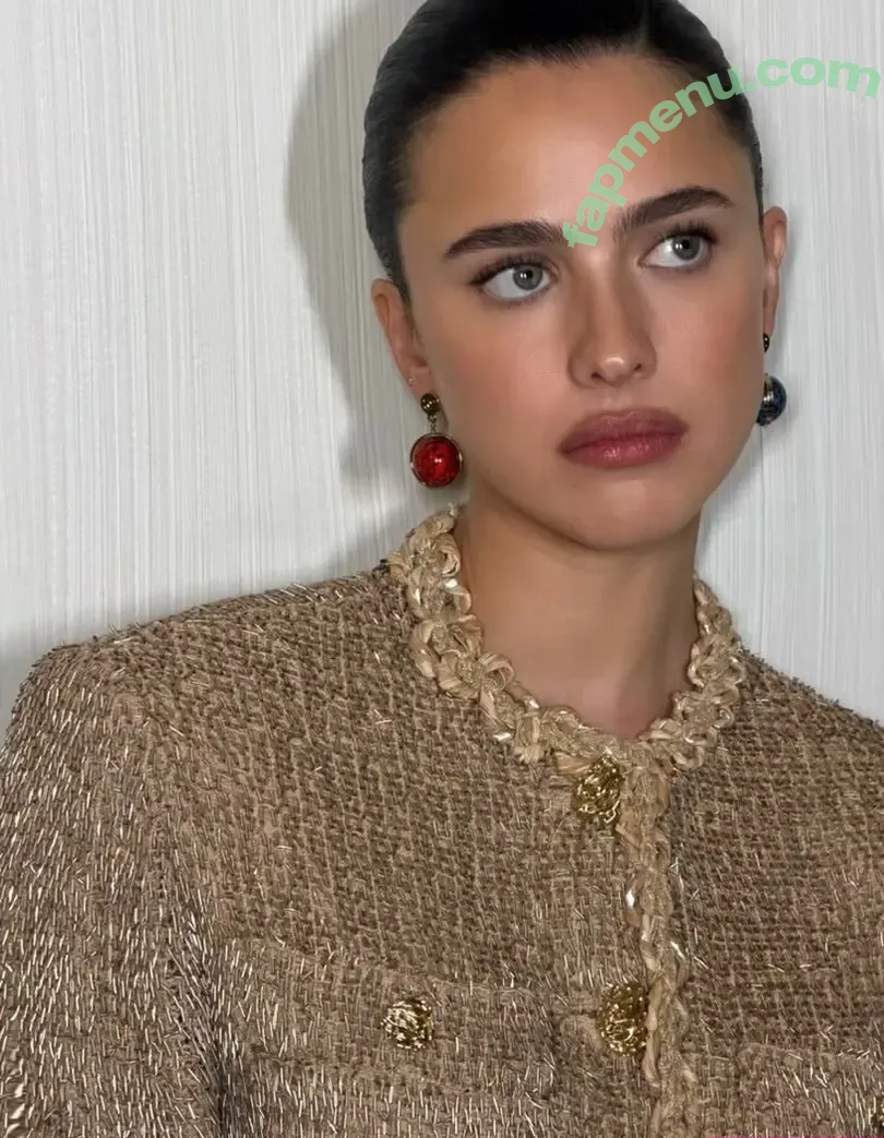 Margaret Qualley nude photo #0532 (SarahMargaretQualley / margaretqualley)