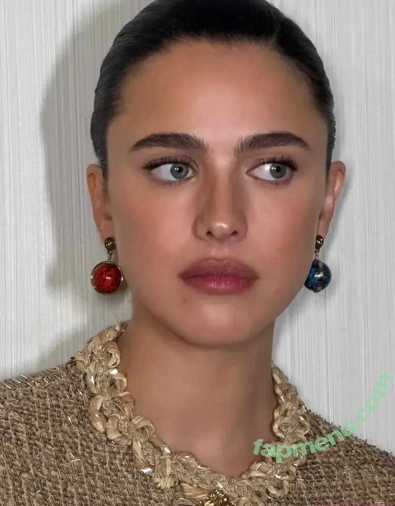 Margaret Qualley nude photo #0533 (SarahMargaretQualley / margaretqualley)