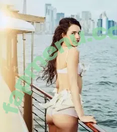 Margaret Qualley nude photo #0542 (SarahMargaretQualley / margaretqualley)