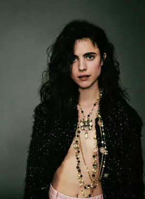 Margaret Qualley / margaretqualley nude photo #0085