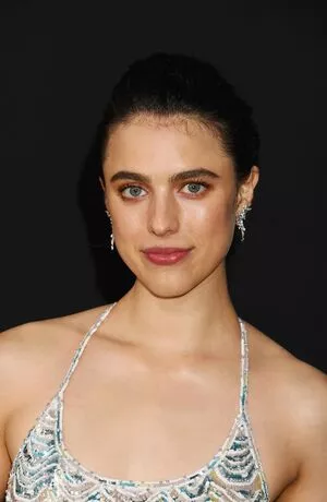 Margaret Qualley / margaretqualley nude photo #0386