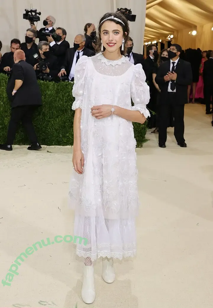 margaretqualley nude photo #0007 (margaretqualley)