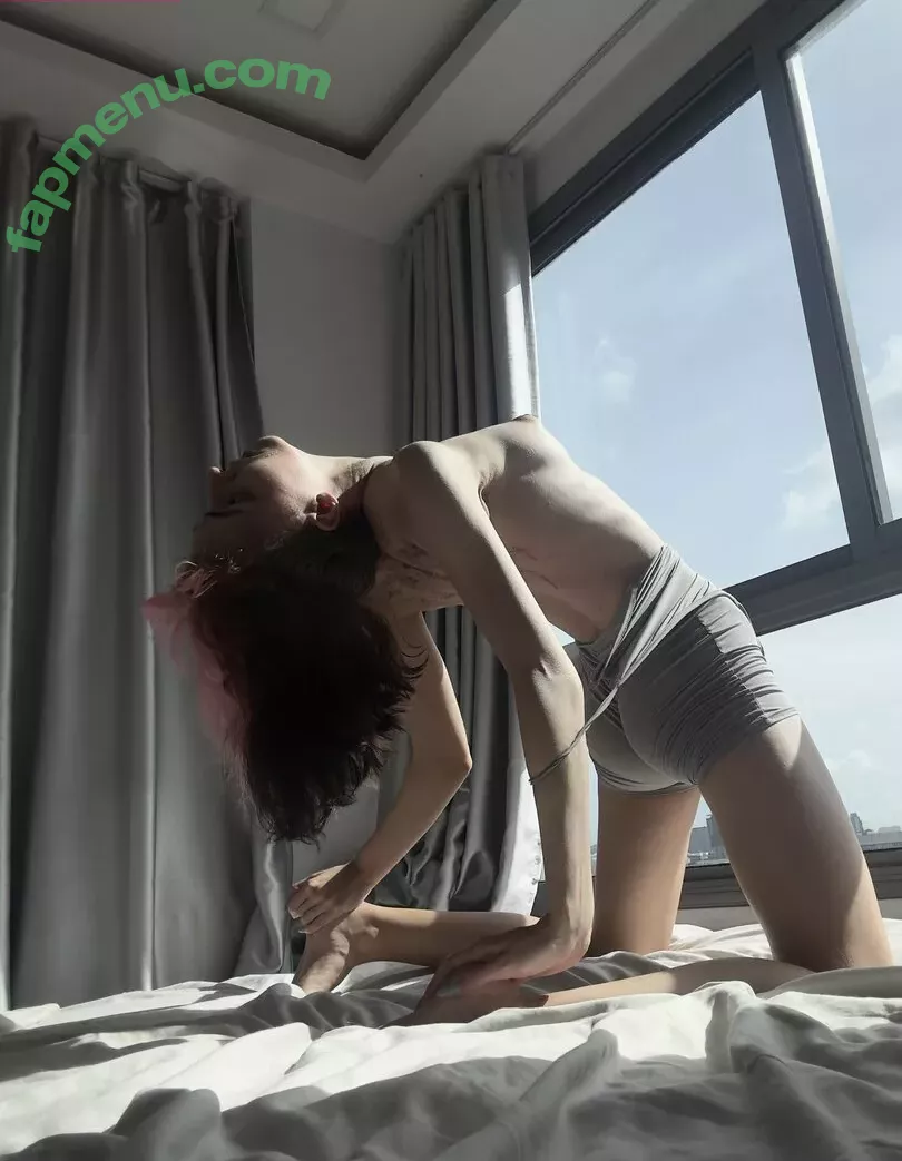 Margo Kuzina nude photo #0295 (Margokuz_21)