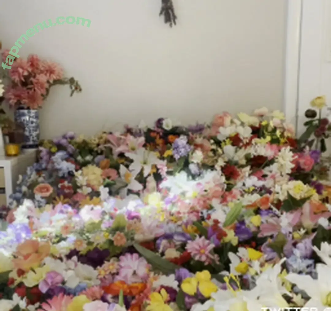 Margo Starr nude photo #0006 (marstrr / xxxomargo / xxxomargostarr)