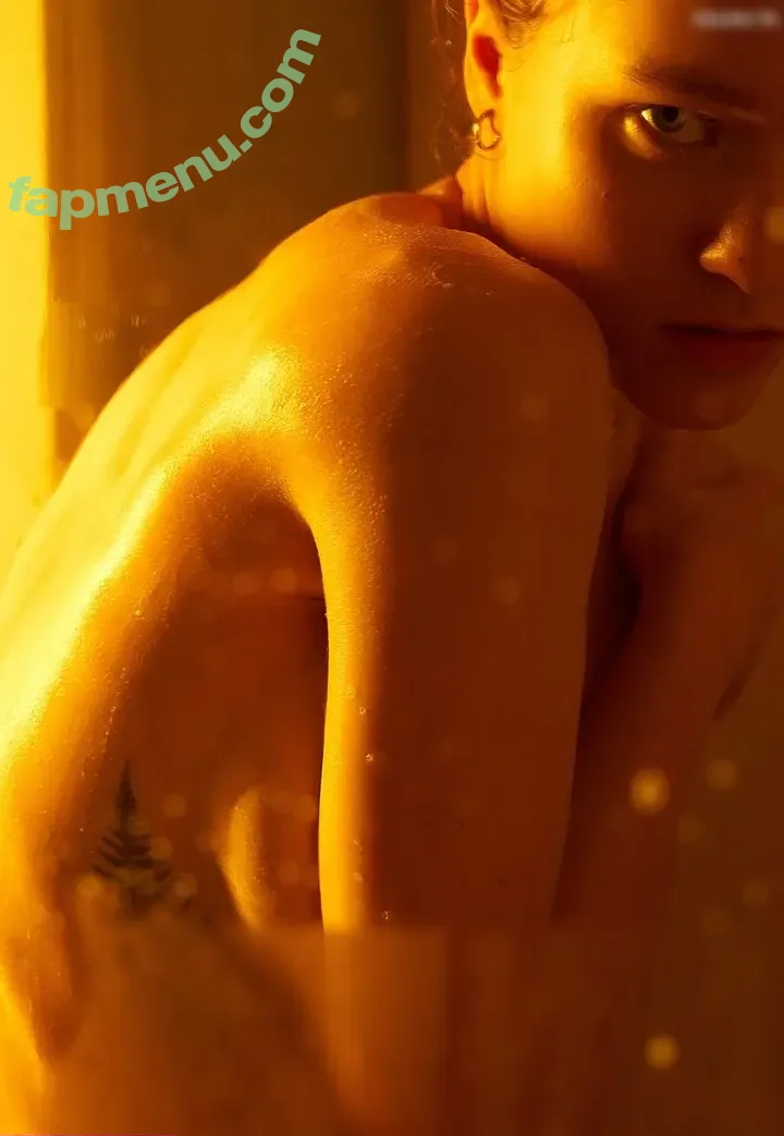 Margo Vishnevska nude photo #0118 (margonisshna / margooooooo / margoooooooo)
