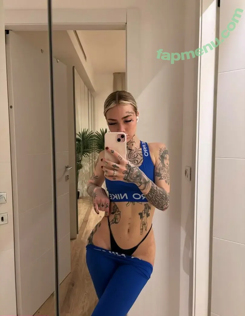 margolaa nude photo #0006 (margolaa_)