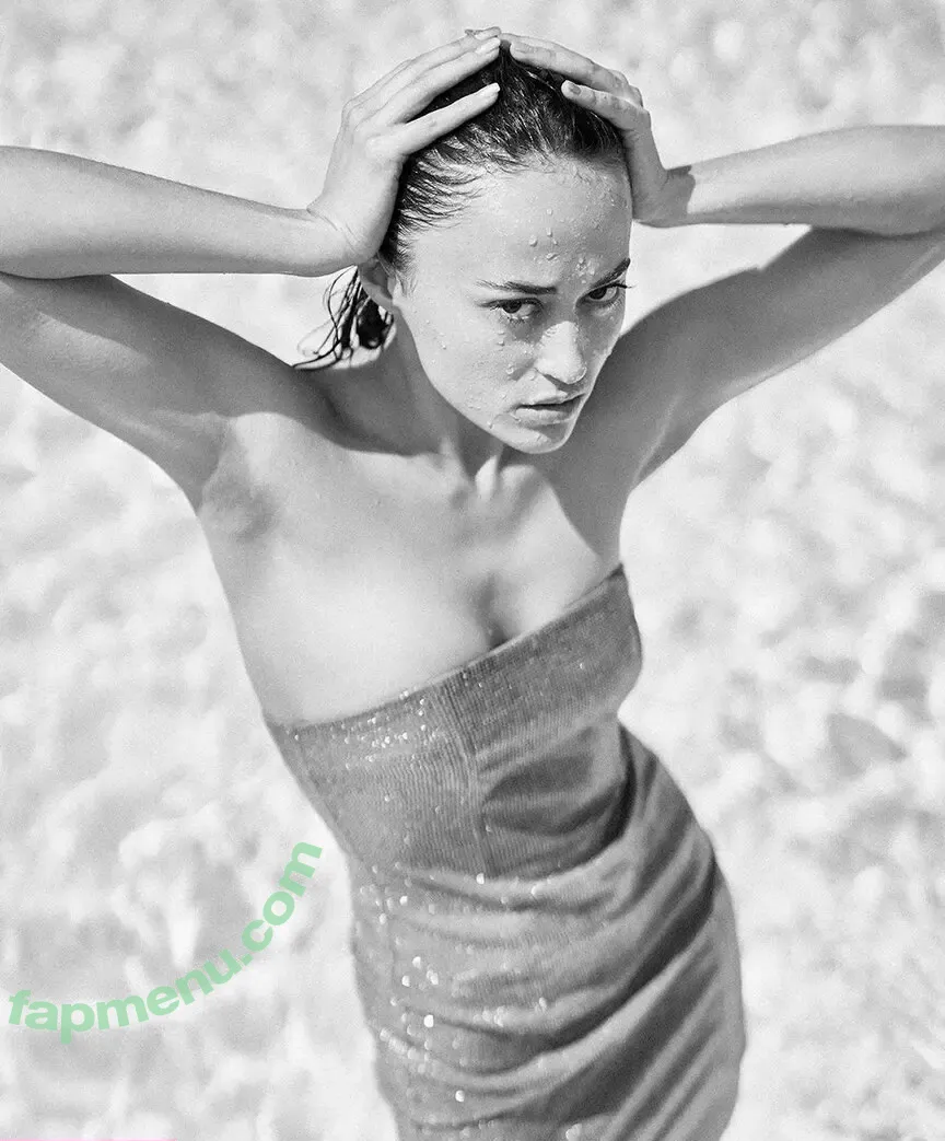 Margoreett nude photo #0470 (margoreett_ / margoritaonly)