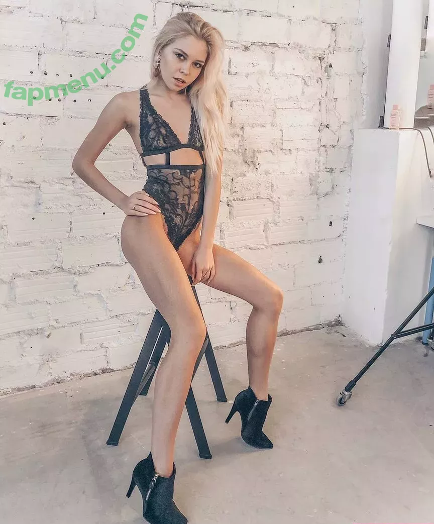 Margot Gajewska nude photo #0128 (anyuser / margot.gajewska / margot.haievska / margotgajewska)