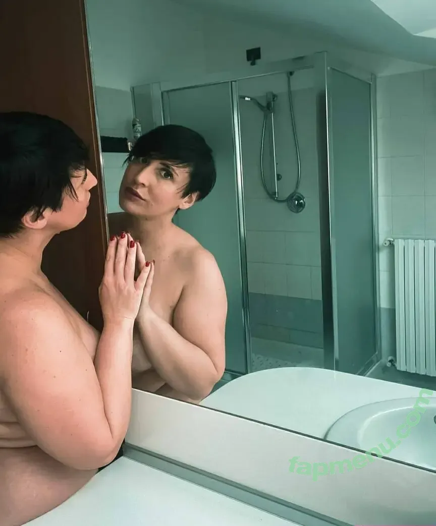 Margot Le Blanc nude photo #0002 (margot_le_blanc / muse_margot)